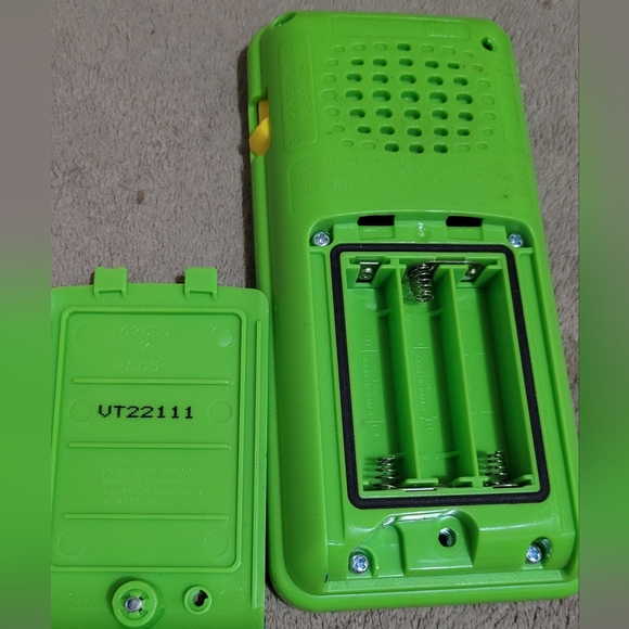 LeapFrog Chat and Count Emoji Phone, Green. - Picture 5 of 5